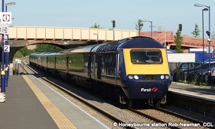 Honeybourne station by Rob Newman CCL