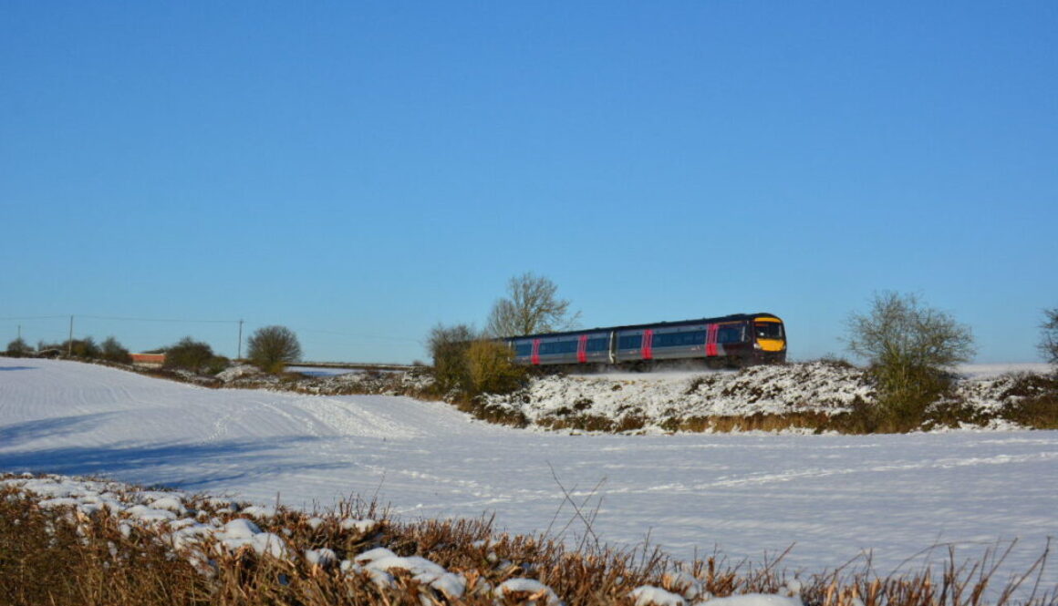 Train 170101 Abbotswood Jn snowscene 1M64-1145-Cardiff-Central-to-Nottingham-111217-S-Widdowson.jpg