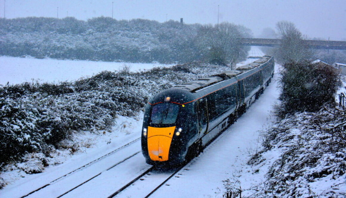 Train 800009 Norton in the snow